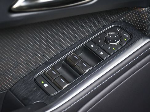 Used 2024 Lexus GX 550 w/ Accessory Package (Z1) AWD/4WD image 10
