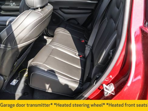 New 2025 Jeep Grand Cherokee Limited w/ Black Appearance Package image 12