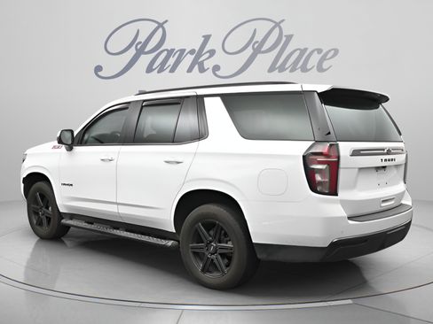 Used 2022 Chevrolet Tahoe Z71 w/ Luxury Package AWD/4WD image 6