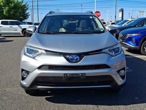 Used 2017 Toyota RAV4 XLE w/ All Weather Liner Package AWD/4WD image 2