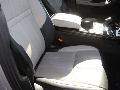 Used 2022 Land Rover Range Rover Evoque R-Dynamic S image 26