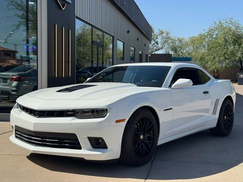 Used 2015 Chevrolet Camaro SS w/ RS Package RWD image 2