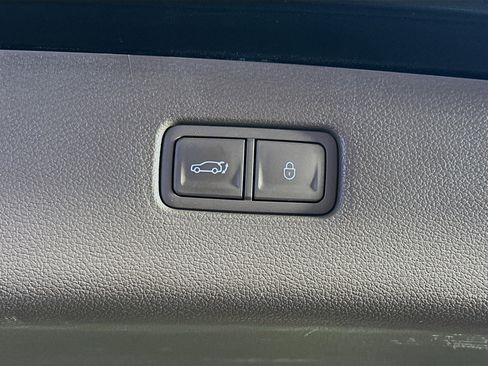 Used 2024 Genesis GV80 3.5T w/ Advanced Package image 32