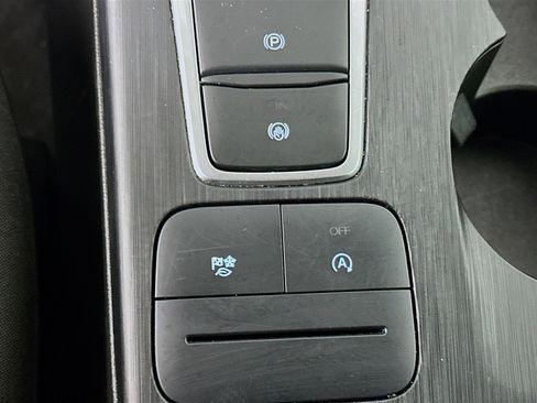 Used 2025 Ford Escape Active AWD/4WD image 25