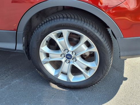 Used 2016 Ford Escape Titanium w/ Equipment Group 301A AWD/4WD image 28