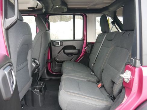 Used 2024 Jeep Wrangler Willys image 15