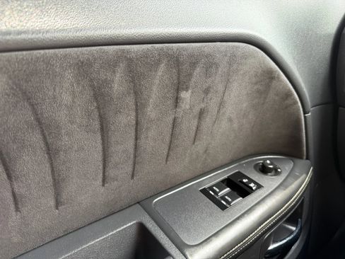 Used 2012 Dodge Challenger SRT8 w/ Premium Sound Group image 29