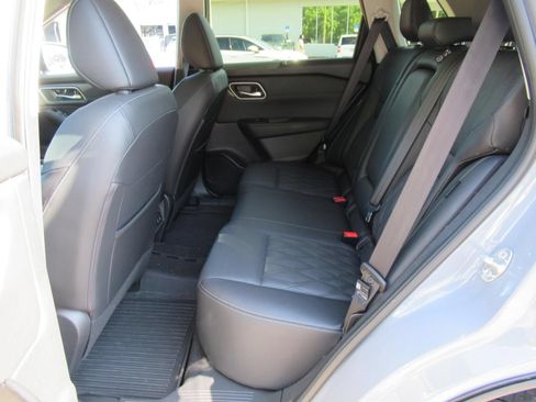 Used 2024 Nissan Rogue Platinum w/ Platinum Premium Package AWD/4WD image 34