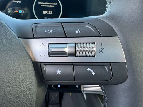 New 2025 Hyundai Sonata Limited image 17