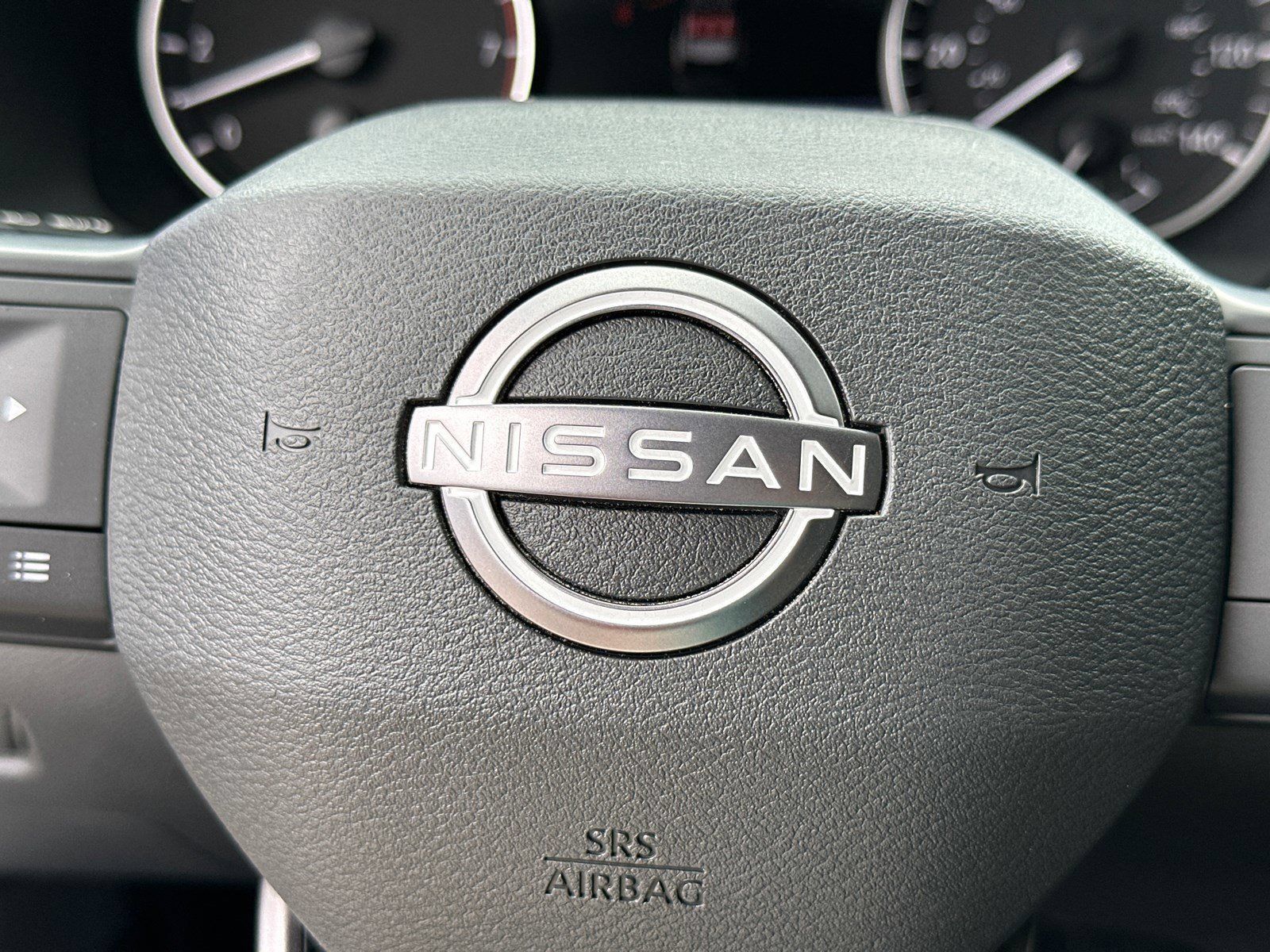 Used 2025 Nissan Rogue SV FWD image 26