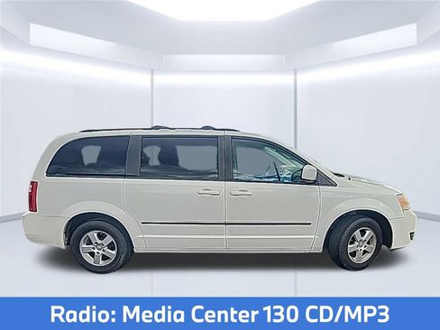 Used 2010 Dodge Grand Caravan SXT FWD image 7