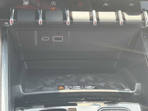 New 2026 GMC Canyon Denali AWD/4WD image 11