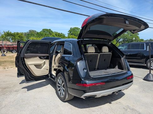 Used 2018 Audi Q7 3.0T Premium Plus w/ Premium Plus Package image 39