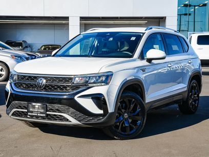 New 2024 Volkswagen Taos SE
