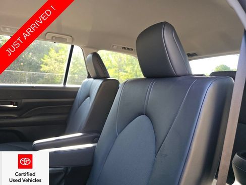 Certified 2024 Toyota Grand Highlander FWD image 23