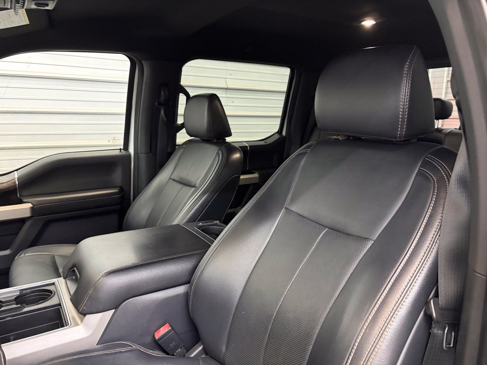 Used 2022 Ford F350 Lariat w/ Lariat Ultimate Package AWD/4WD image 11