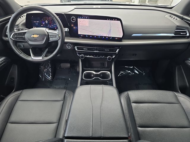 Certified 2026 Chevrolet Traverse LT FWD image 11