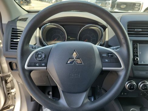 Used 2021 Mitsubishi Outlander Sport ES FWD image 19