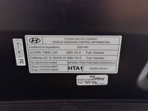 Used 2020 Hyundai Santa Fe SEL FWD image 18