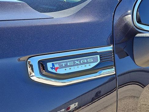 New 2026 GMC Sierra 1500 SLT image 9