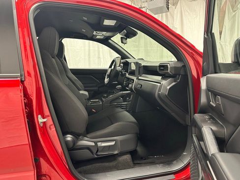 Used 2025 Toyota 4Runner SR5 image 56