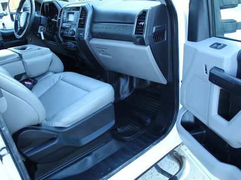 Used 2021 Ford F250 XL w/ Power Equipment Group image 20