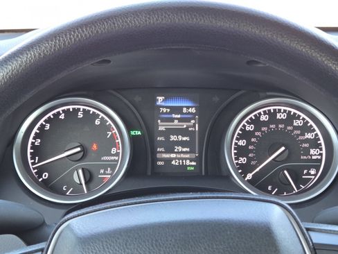 Used 2024 Toyota Camry LE w/ Convenience Package FWD image 27