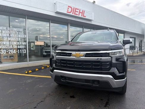 Used 2025 Chevrolet Silverado 1500 LT AWD/4WD image 6