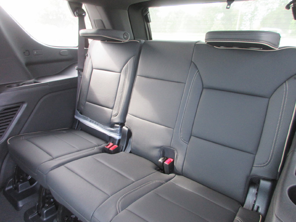 New 2027 GMC Yukon Elevation w/ Technology Package AWD/4WD image 13