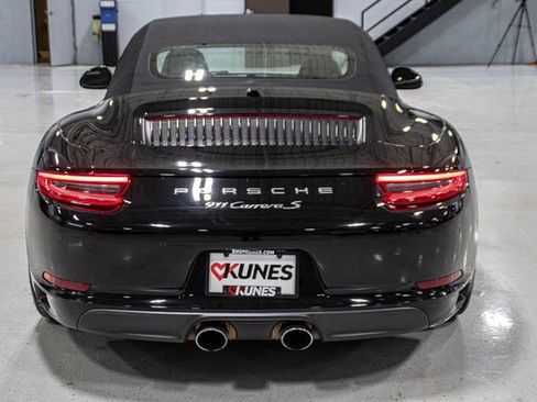 Used 2017 Porsche 911 Carrera S image 6