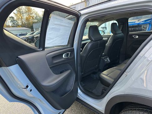 New 2026 Volvo XC40 B5 Ultra w/ Climate Package image 16