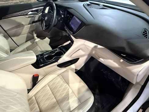 Used 2021 Buick Envision Avenir image 26