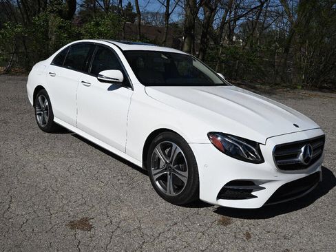 Used 2017 Mercedes-Benz E 300 image 6
