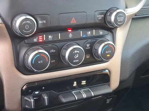 Used 2022 RAM 1500 Laramie image 15