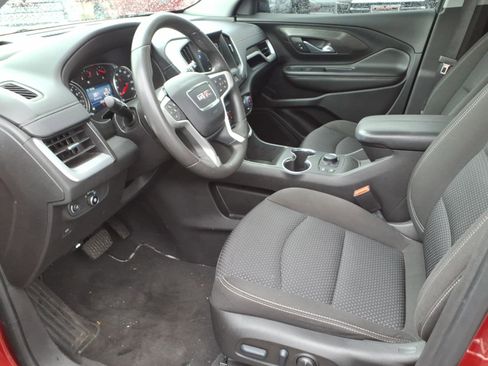 Certified 2022 GMC Terrain SLE w/ Driver Convenience Package AWD/4WD image 11