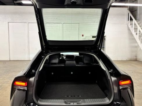 Certified 2025 Toyota Prius FWD image 23