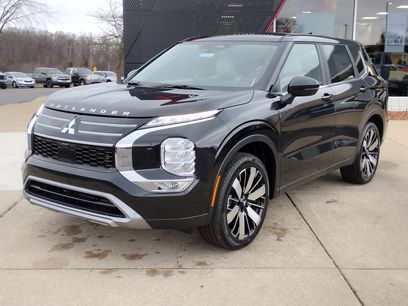 New 2025 Mitsubishi Outlander SE