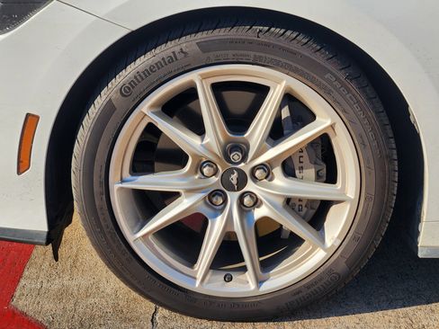 Used 2024 Ford Mustang GT Premium image 7