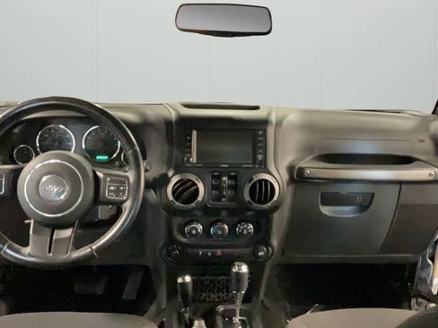Used 2017 Jeep Wrangler Unlimited Sport w/ Quick Order Package 24S AWD/4WD image 12