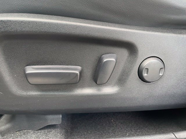 Used 2016 Toyota Highlander Limited Platinum AWD/4WD image 10