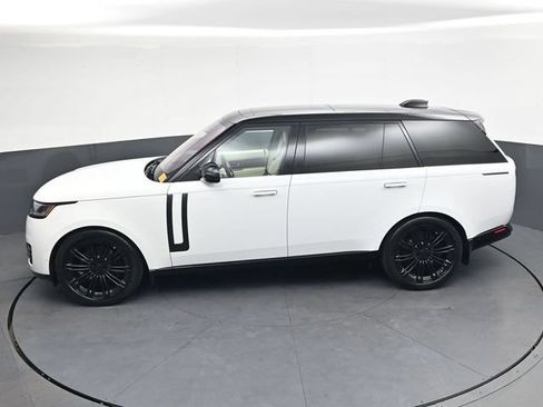 Used 2023 Land Rover Range Rover Long Wheelbase SE AWD/4WD image 25