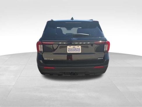 New 2026 Ford Explorer Active image 5