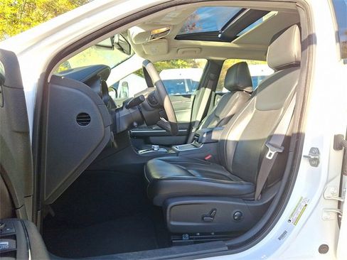 Used 2023 Chrysler 300 Touring L w/ Popular Equipment Group image 13