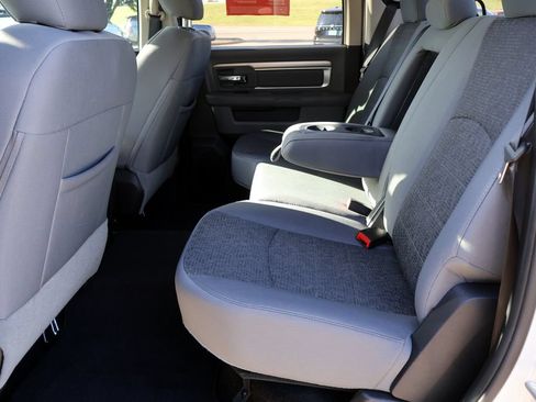 Used 2016 RAM 1500 Lone Star RWD image 14