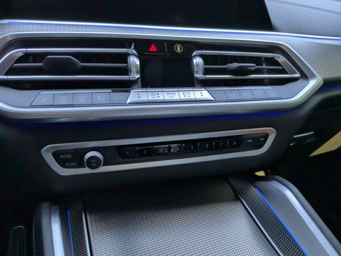 Used 2023 BMW X6 xDrive40i AWD/4WD image 19