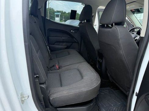 Used 2018 Chevrolet Colorado LT w/ Safety Package RWD image 14