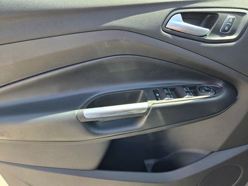 Used 2019 Ford Escape SEL FWD image 16