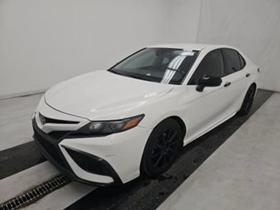 Used 2021 Toyota Camry SE