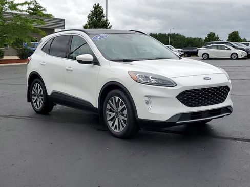Used 2020 Ford Escape Titanium w/ Titanium Premium Package 2.0 AWD/4WD image 2