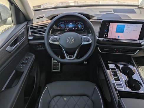 New 2026 Volkswagen Atlas SEL Premium R-Line AWD/4WD image 15